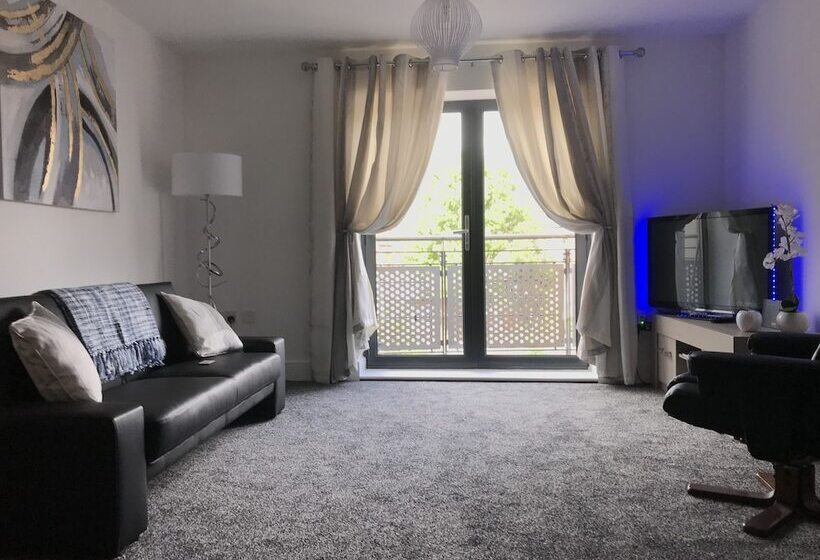 Grand Central Apartments