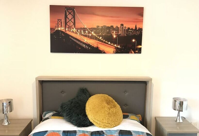 Grand Central Apartments