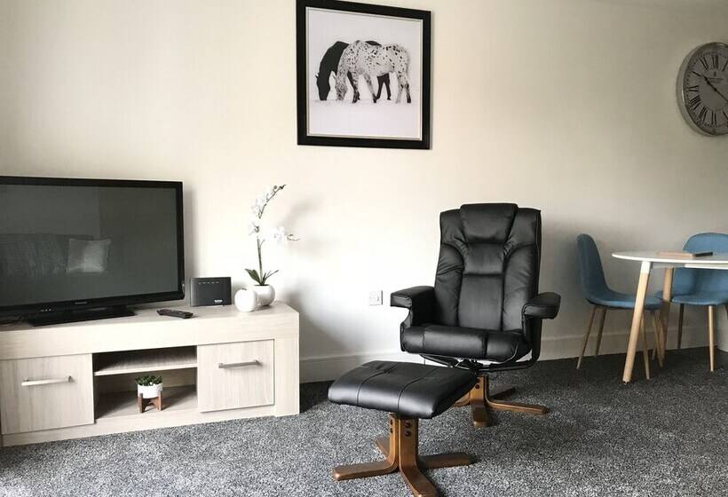 Grand Central Apartments