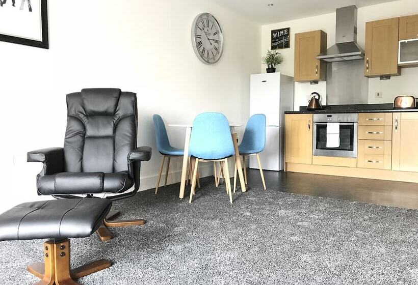 Grand Central Apartments