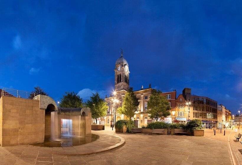 Grand Central Apartments