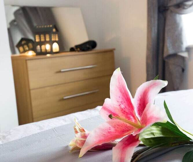 Grand Central Apartments