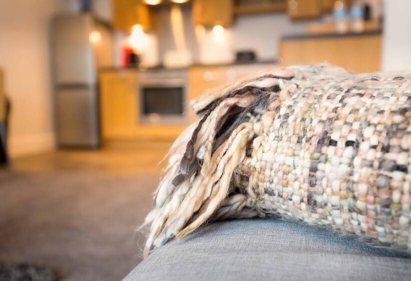 Grand Central Apartments