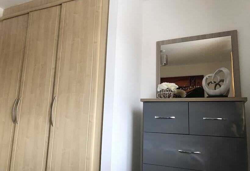 Grand Central Apartments