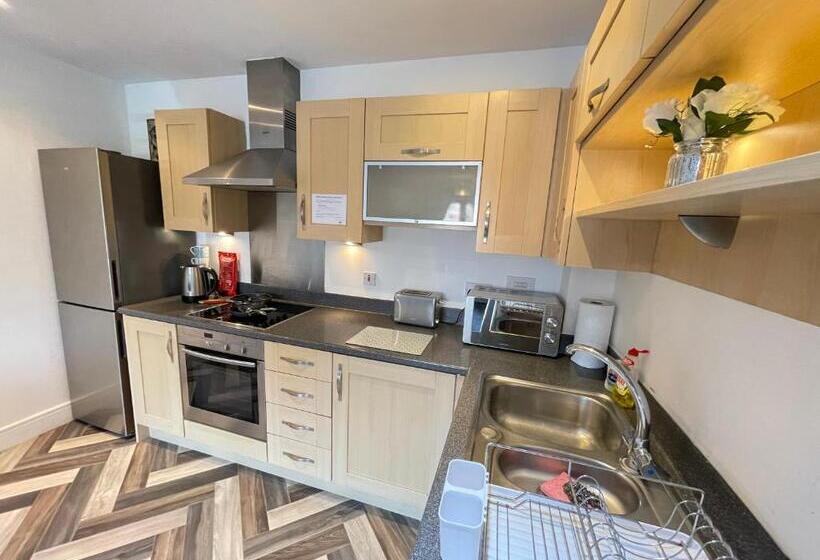 Grand Central Apartments