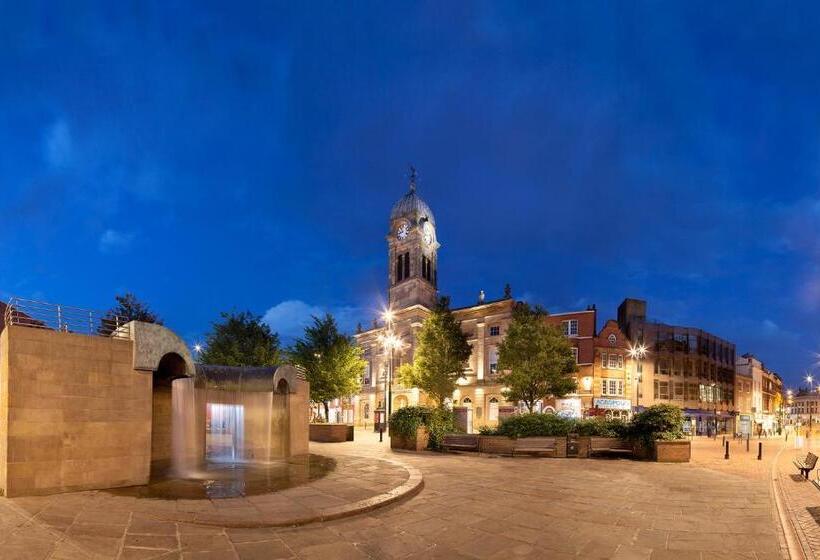 Grand Central Apartments