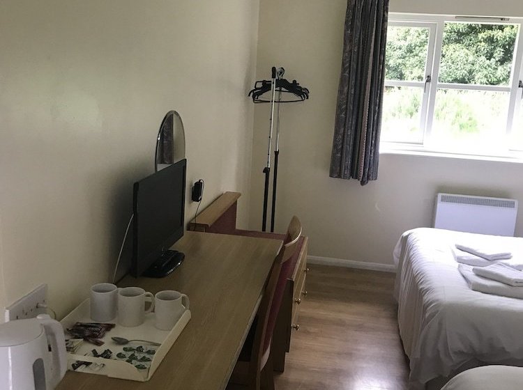 Хостел The Bell Motel