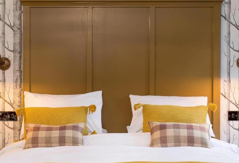 簡易ホテル The Cornish Arms