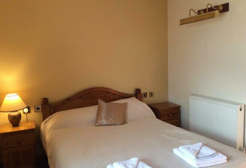 Хостел The Fountain Oldwood