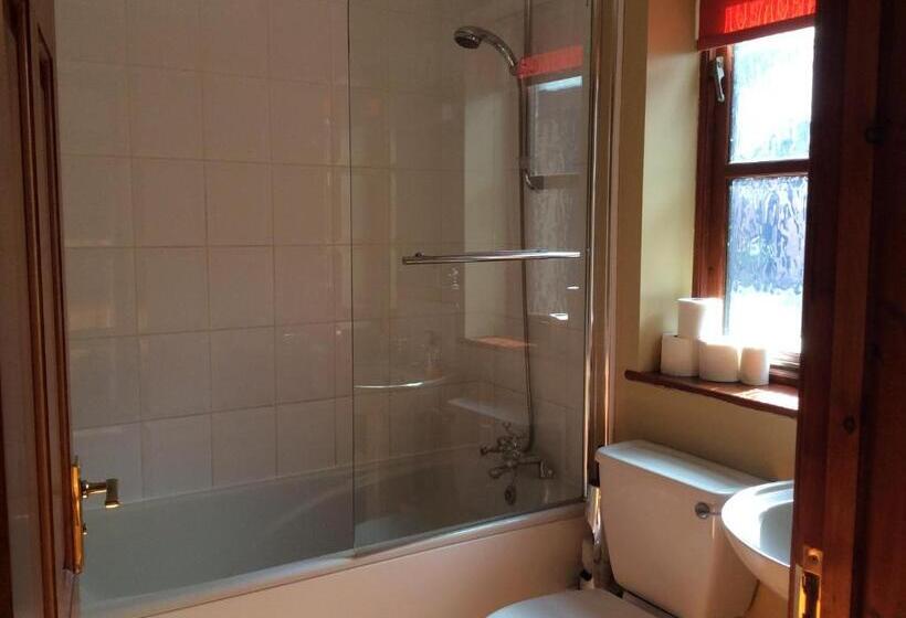 Хостел The Fountain Oldwood