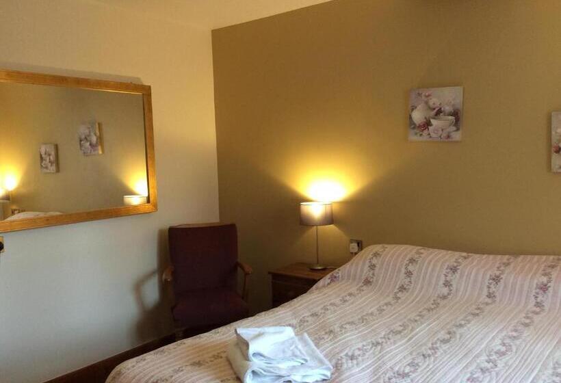 Хостел The Fountain Oldwood