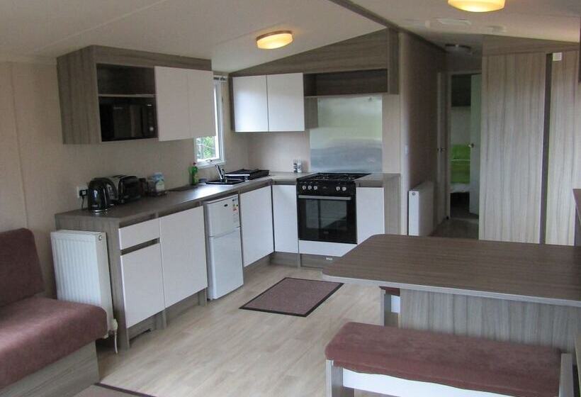 בית מלון כפרי Barnkirk Holidays