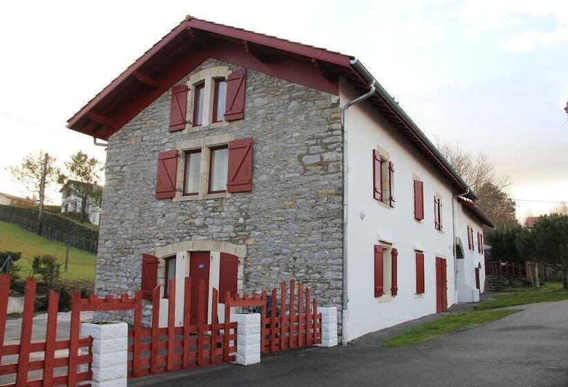 فندق Camping Harrobia