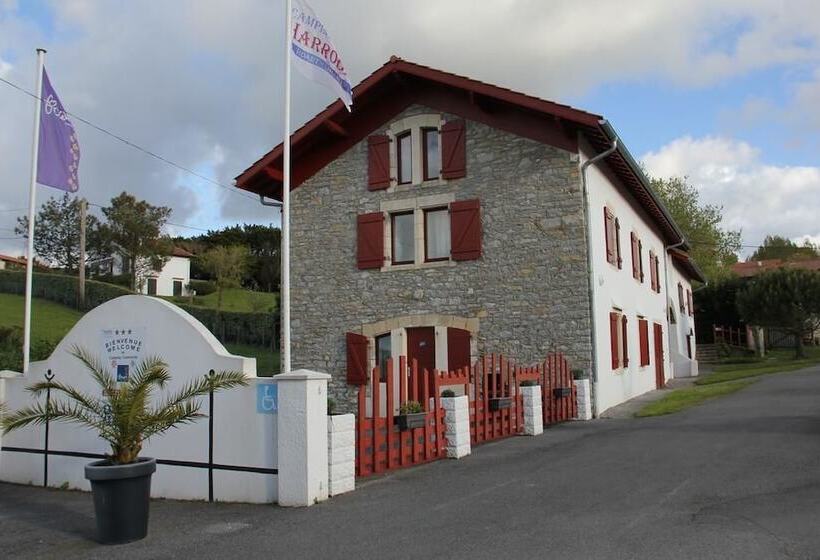 فندق Camping Harrobia