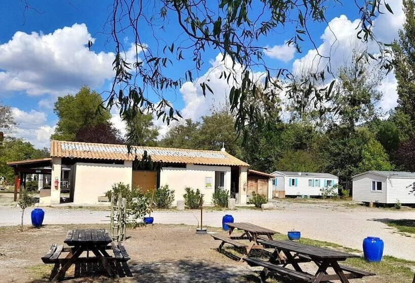 ホテル Camping La Célestine