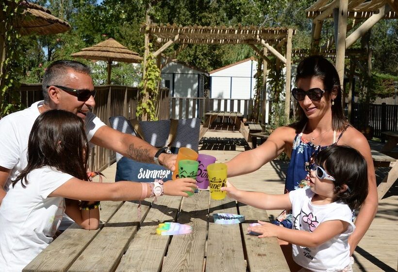 هتل Camping La Dune