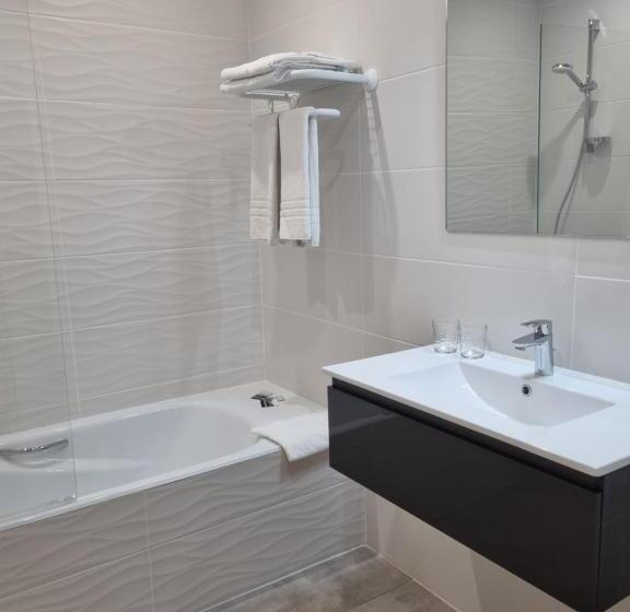 酒店 Hôtel Ambeille