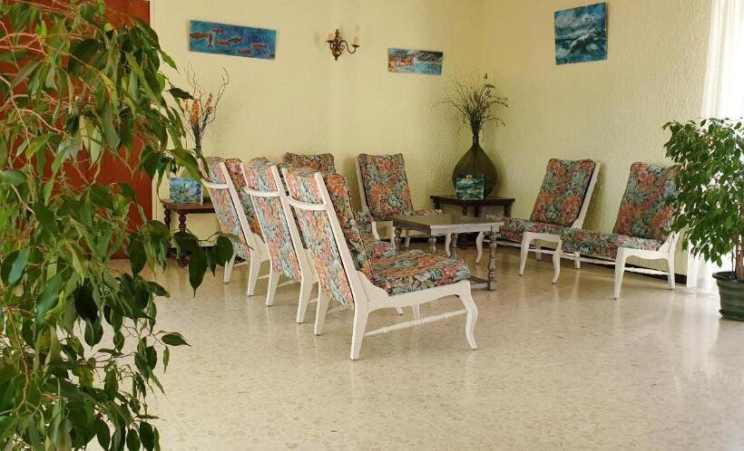 酒店 Hôtel Ambeille