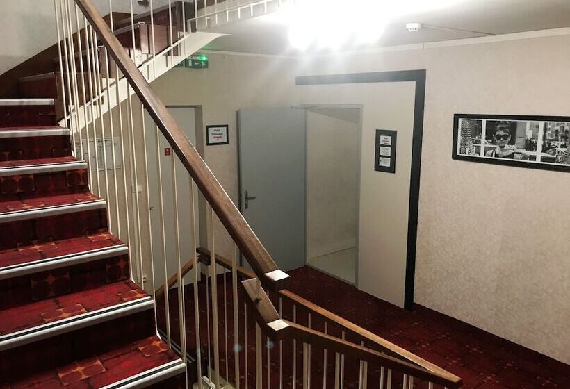 בית מלון כפרי Hôtel Du Commerce