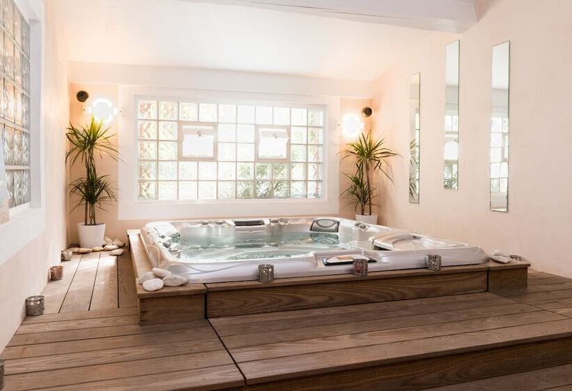 酒店 La Toison D Or Resort & Spa