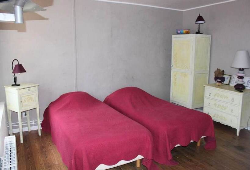 Отель Les Cèdres