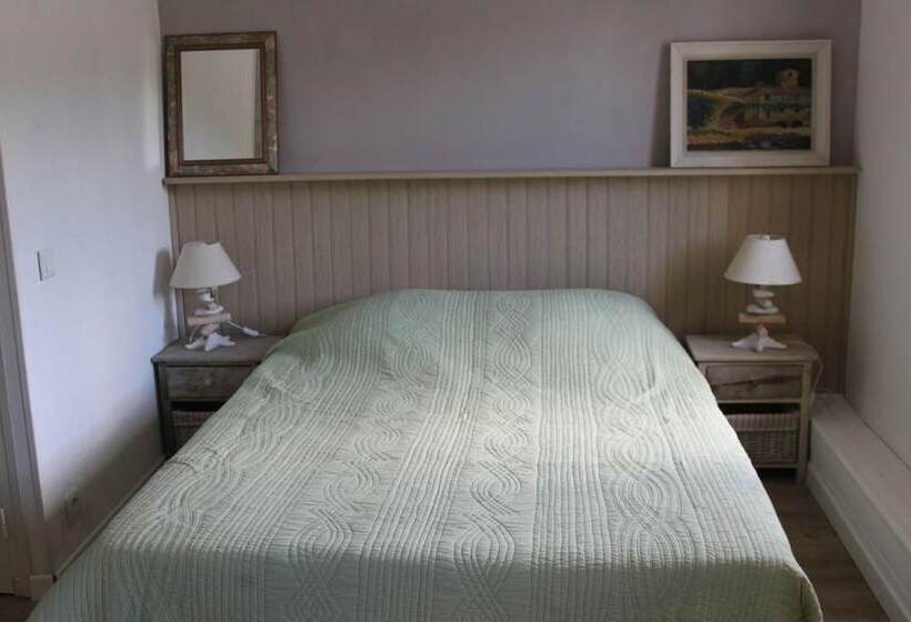 Отель Les Cèdres