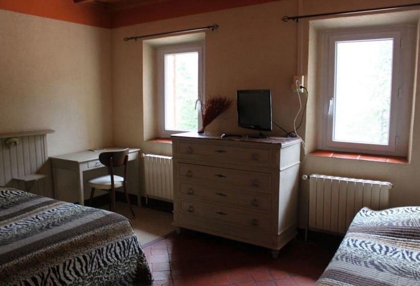 Отель Les Cèdres