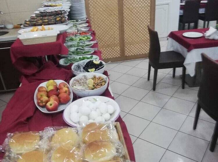 فندق Oreko Express