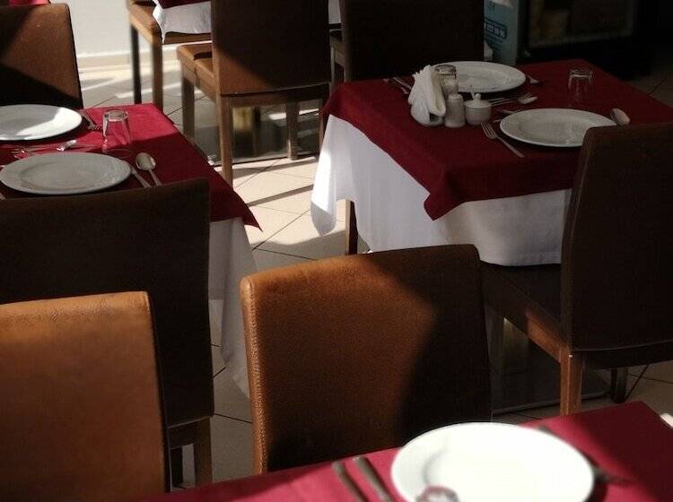 فندق Oreko Express