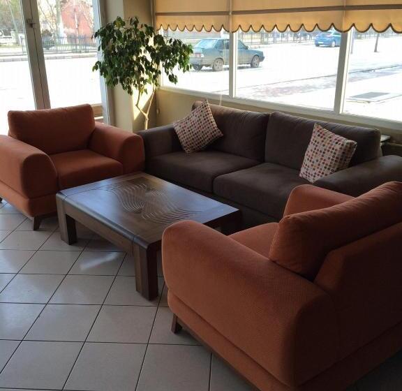 فندق Oreko Express