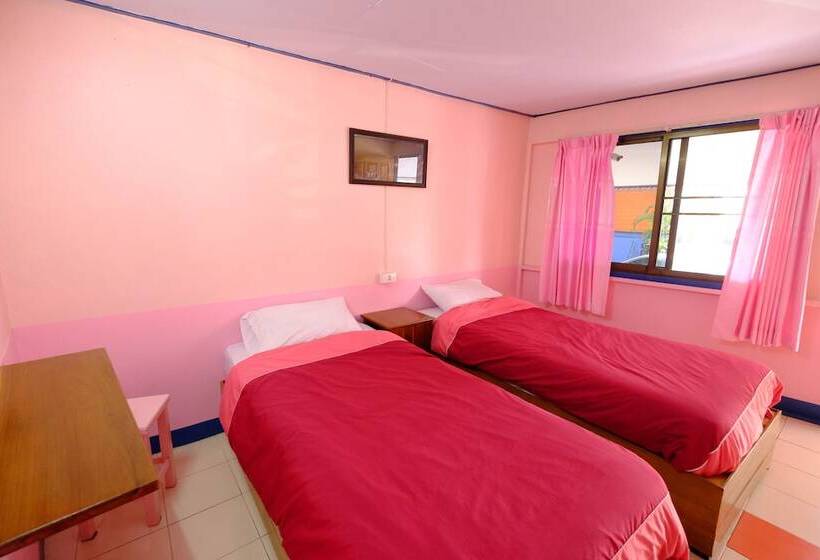 בית מלון כפרי Penporn Guesthouse