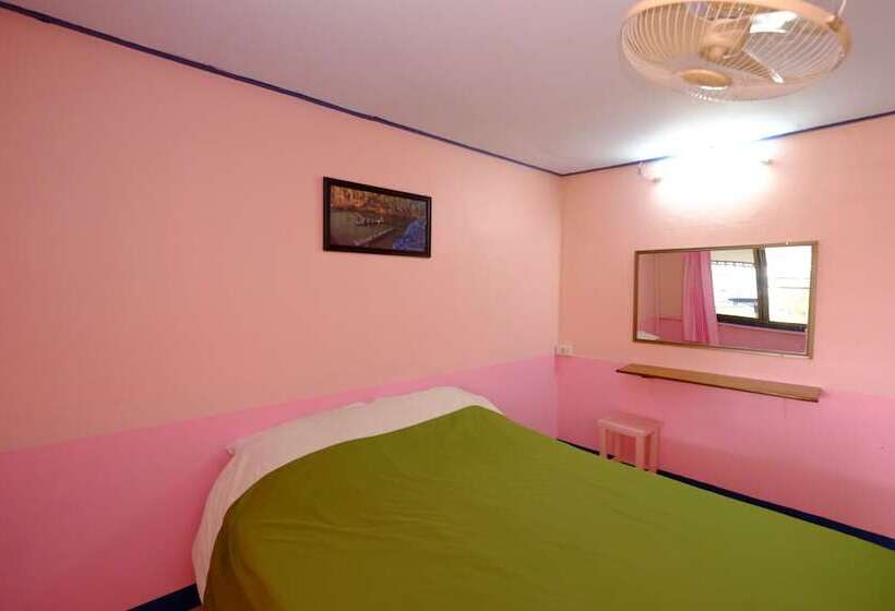 בית מלון כפרי Penporn Guesthouse