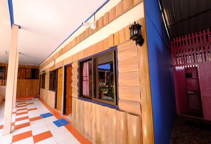 בית מלון כפרי Penporn Guesthouse