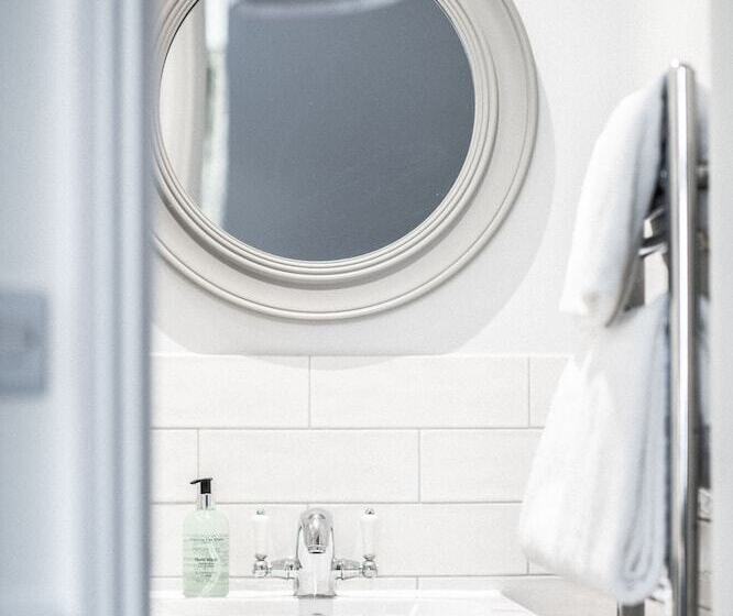 ホテル The Kingswood