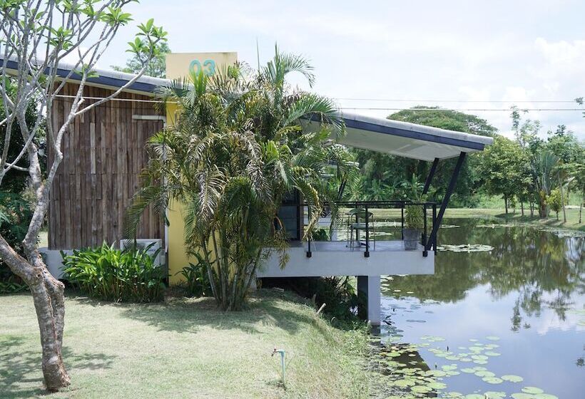 호텔 The Lampang Villa