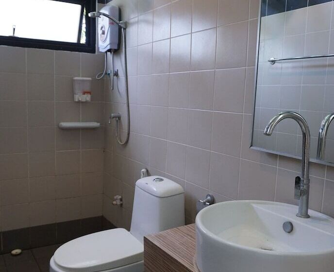 호텔 The Lampang Villa