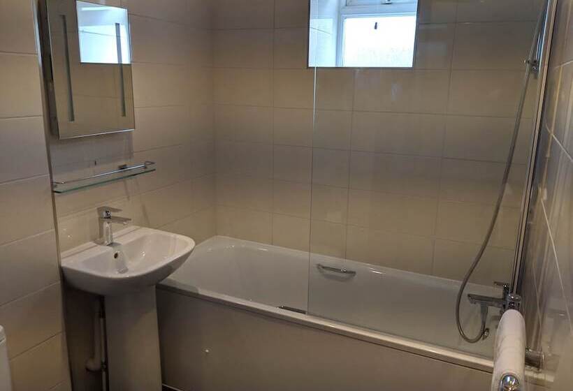 فندق The Queens Head