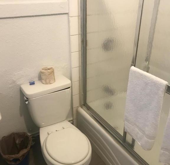 בית מלון כפרי West Inn Hollywood La