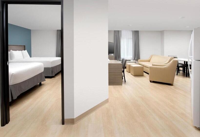 Отель Woodspring Suites Seattle Tukwila