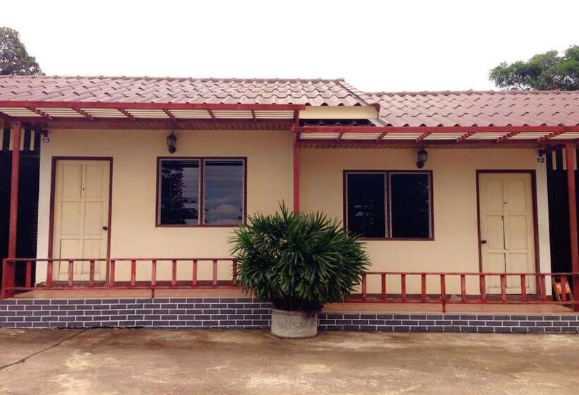 호텔 Zigzag Resort Mukdahan