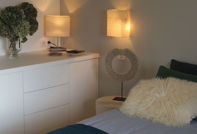 Le Clos D Estellan  Gites