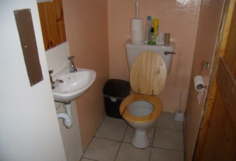 Marthrown Of Mabie   Hostel