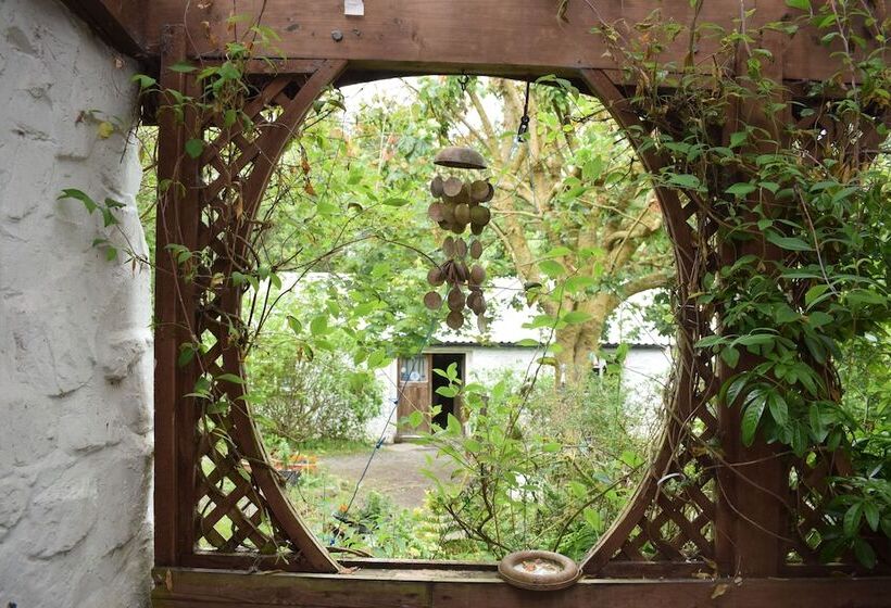 Marthrown Of Mabie   Hostel