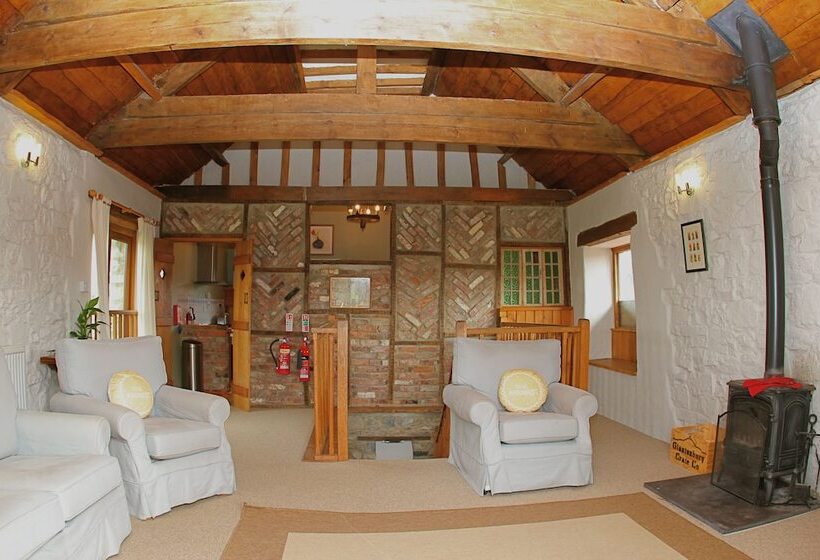 Middlewick Holiday Cottages