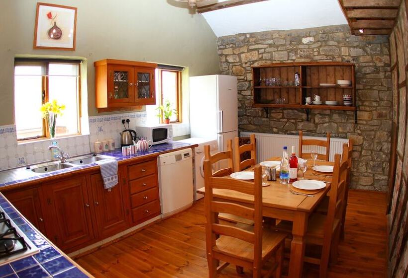 Middlewick Holiday Cottages