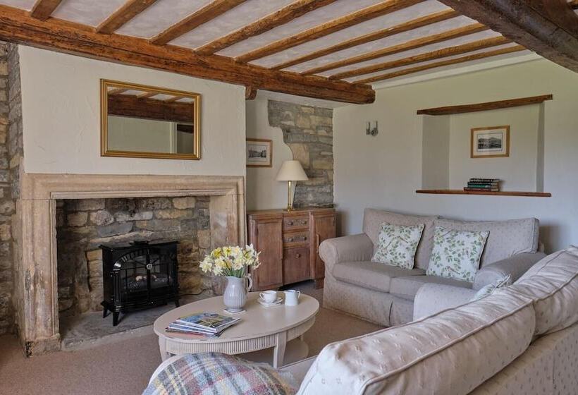 Middlewick Holiday Cottages