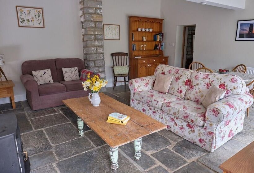 Middlewick Holiday Cottages