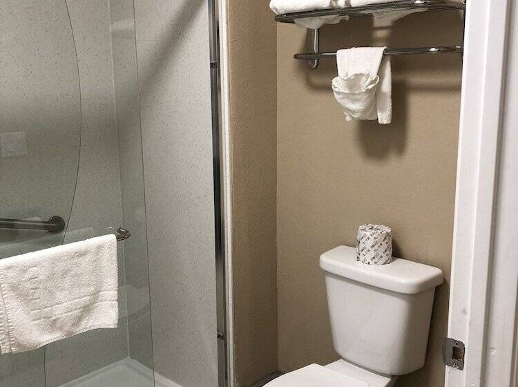 מוטל Casa Royal Inn