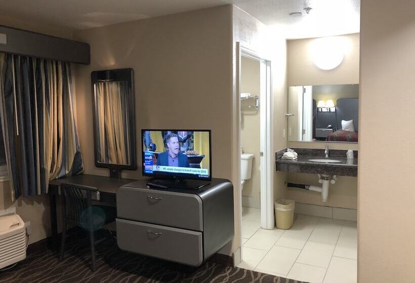 מוטל Casa Royal Inn