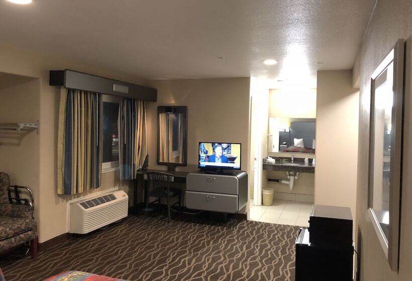 מוטל Casa Royal Inn